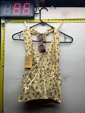 No Boundaries Yellow Floral Halter Top Size S w Sunglasses
